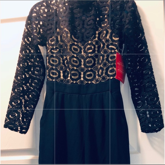 💲PRICE⬇️Little Mistress Navy Lace Cutout Jumpsuit - Picture 9 of 13